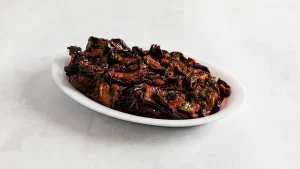 סלטי משני- חציל מטוגן כ 140 גר'